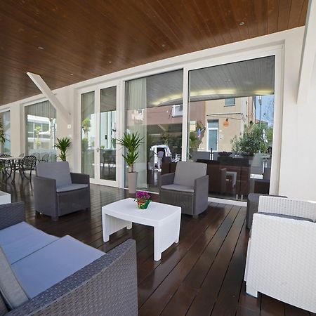 Hotel Ricci Rimini Exterior foto